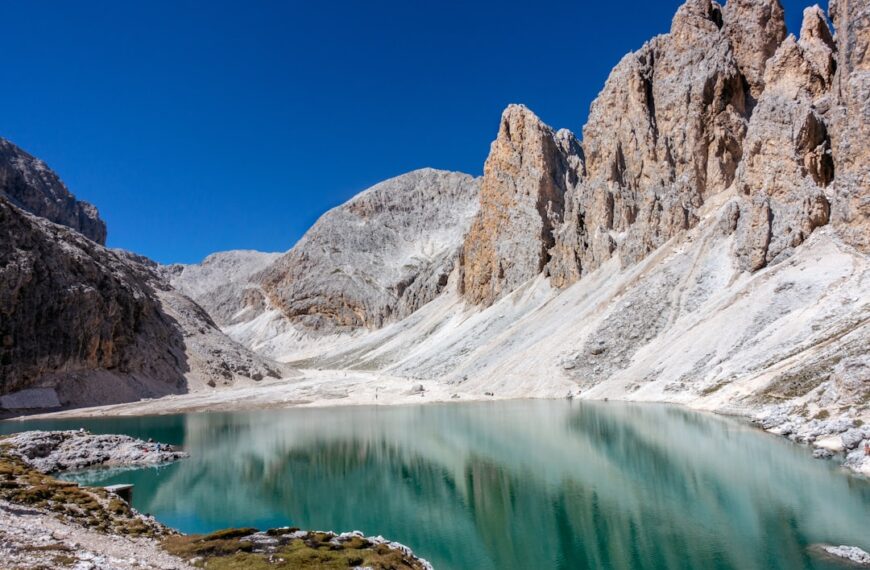 Photo Alpine lake
